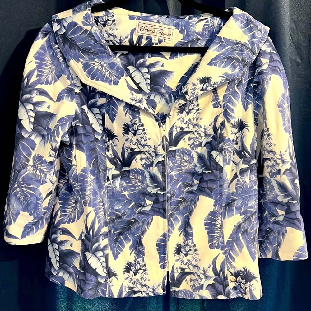 Victoria Pappas Jacket size 14